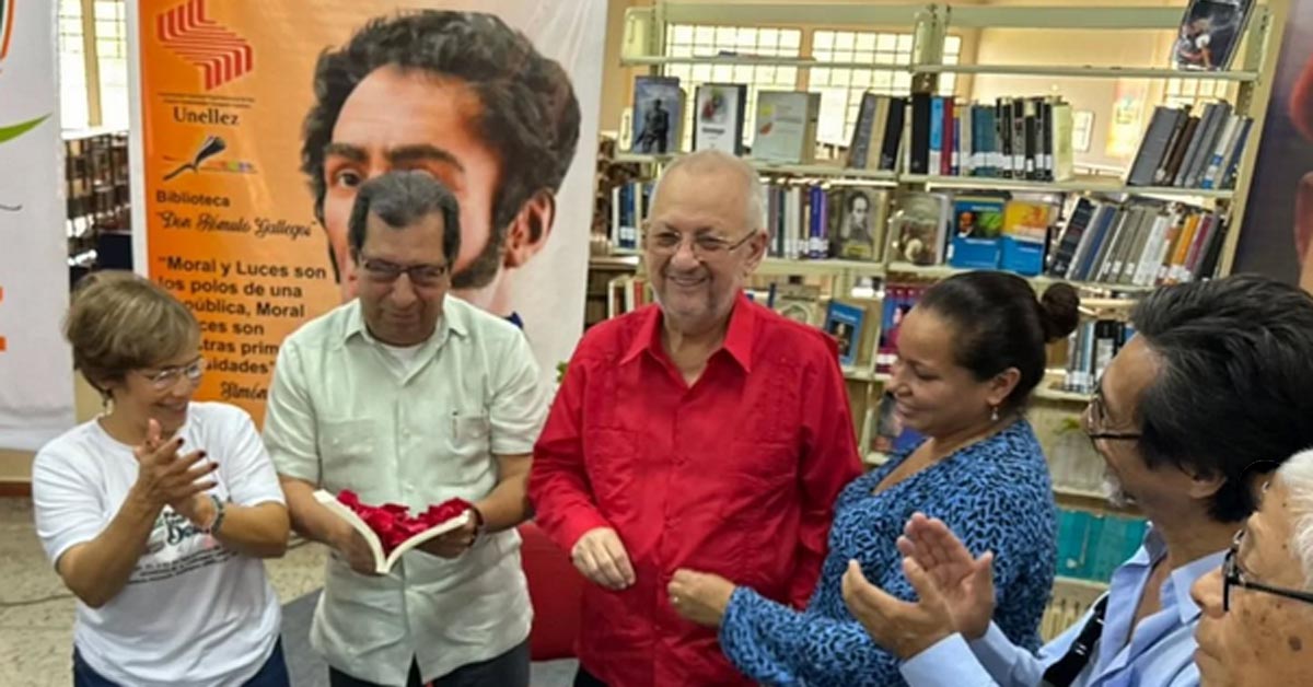 Presentación del libro sobre la tesis política del Comandante Chávez en la UNELLEZ