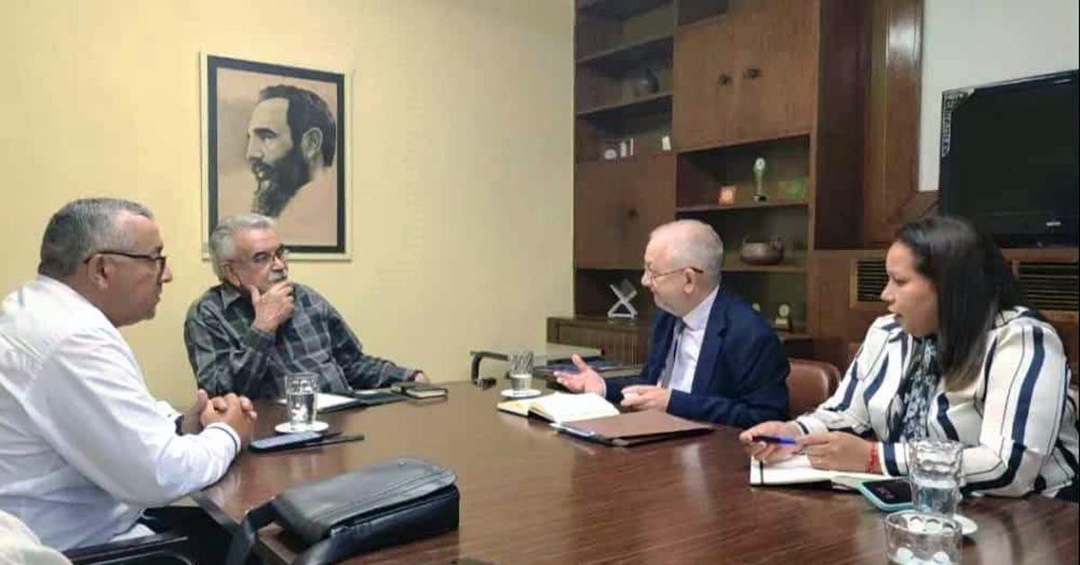 Director del IAEDPG sostuvo reunión con el CEDEM de Cuba