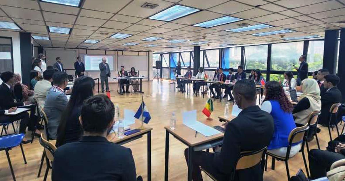 Estudiantes comprometidos con la expansión del modelo de Diplomacia Juvenil