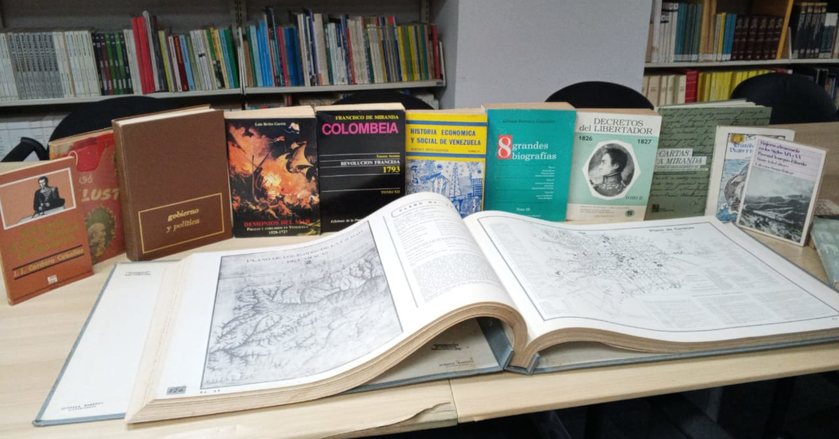 Instituto de Altos Estudios Diplomáticos “Pedro Gual” recibe donación bibliográfica sobre historia de Venezuela